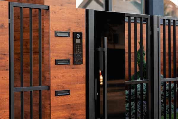 Metalworx demir kapı ve çit uygulaması